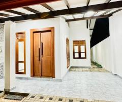 Brand-New House for Sale in Athurugiriya
