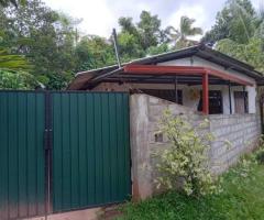 7 Perch Land with Old House for Sale in Pannipitiya Liwanagoda Area