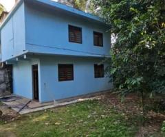 🏡 Three-Story House for Sale in Kandy - Just 5km to Kandy Town! ✨ (Land Price Only) - 3