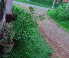 ⭕ 30 Perch Land with 3 Shop Rooms and House for Sale on Kirindiwela-Weliweriya Main Road! 🏡💰 - 3