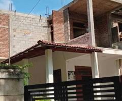 🏡 Ibbagamuwa: A Two-Story House for Sale near the City Center! ✨